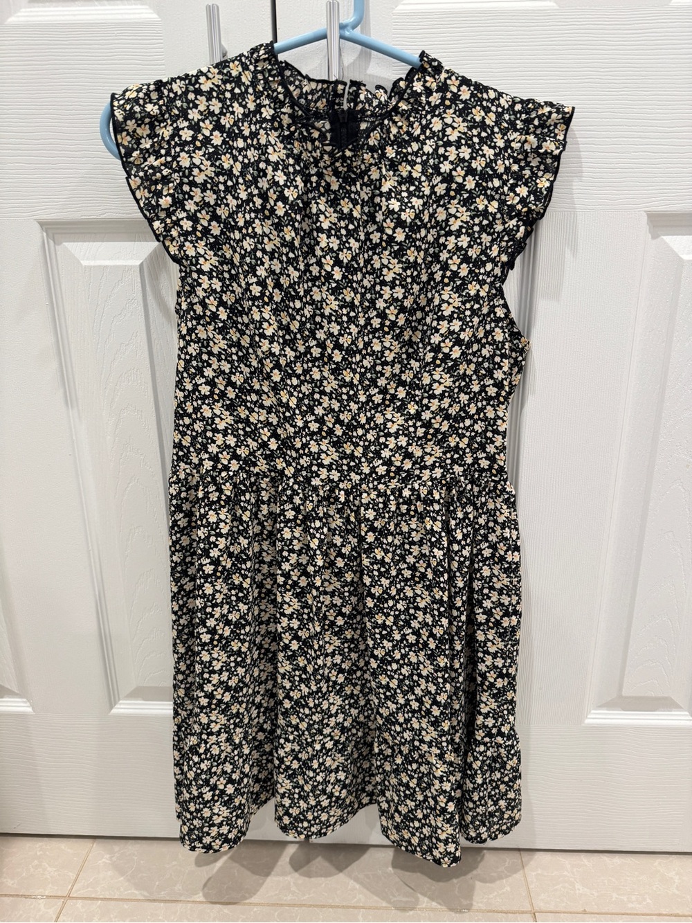 Black Floral Ruffle Sleeve Dress